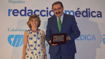 El grupo periodístico “Sanitaria 2000” galardona al consejero de Sanidad de CLM como el mejor de todas las Comunidades