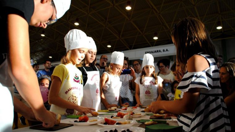 La Feria Internacional del Ajo de Las Pedroñeras pone de manifiesto la capacidad de emprendimiento de todo un pueblo 
