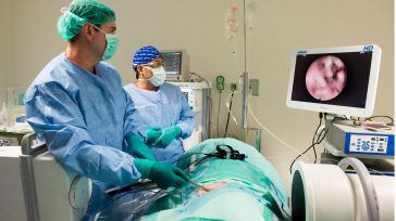 Nuevas técnicas mínimamente invasivas de cirugía de columna se practican en Toledo