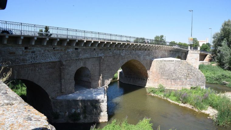 Fomento culmina la rehabilitación del Puente Árabe de Guadalajara