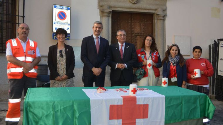 El gobierno de la Diputación de Toledo reafirma su apoyo a la labor y las causas solidarias de Cruz Roja en el Día de la Banderita