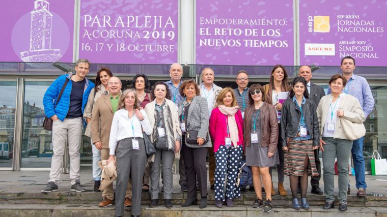 Profesionales de Medicina y Enfermería del Hospital Nacional de Parapléjicos comparten su experiencia en A Coruña