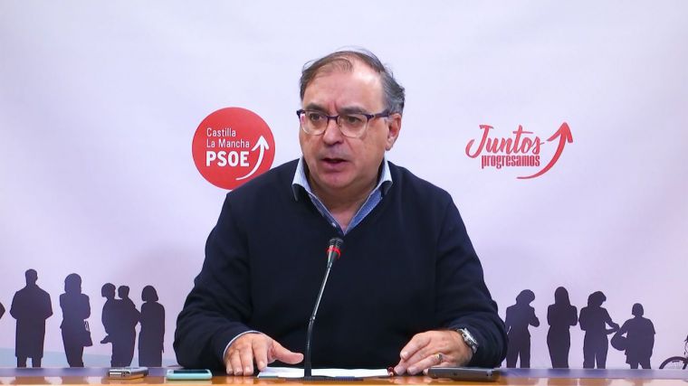 El PSOE de CLM pregunta a Núñez si está con Feijóo en impulsar la abstención o en la “radicalidad” del bloqueo