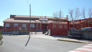 Comienza la reparación del ascensor del CEIP Villa de Materno de Carranque