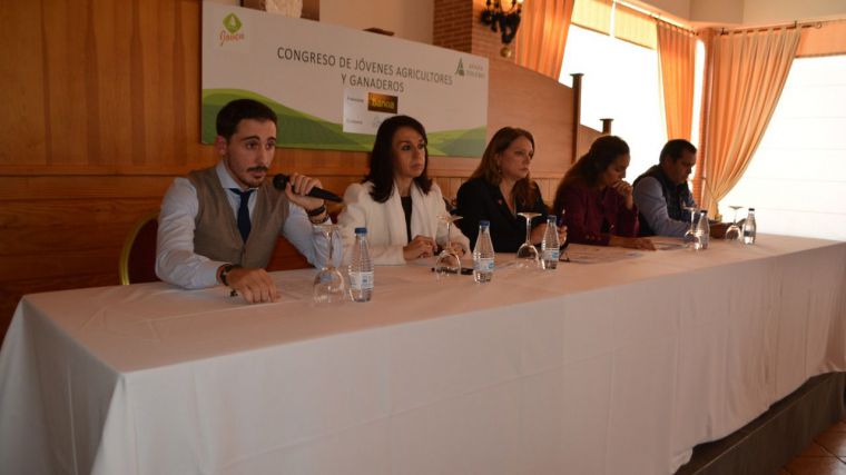 El gobierno de Álvaro Gutiérrez defiende el desarrollo sostenible y la incorporación de jóvenes al sector agrario 