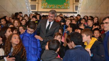 Álvaro Gutiérrez felicita a los participantes en el X Foro de UNICEF por sus aportaciones a la vida de sus municipios