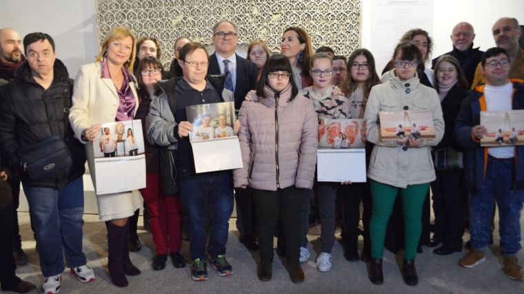 La Diputación de Toledo se implica con el proyecto solidario de Down Toledo y edita 3.500 ejemplares del calendario para 2020