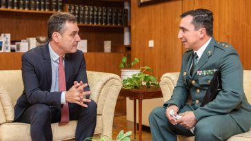Francisco Tierraseca agradece al teniente coronel Gil Armario la dedicación desempeñada durante su trayectoria profesional al frente de la Comandancia de Toledo 