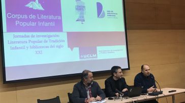 Docentes, universitarios y especialistas participan en la jornada ‘Literatura Popular de Tradición Infantil y bibliotecas del siglo XXI’