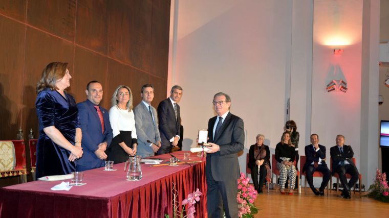 La UCLM recibe la Medalla de Oro de la Ciudad de Toledo