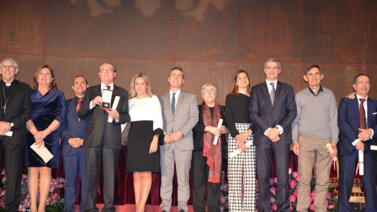 El presidente de la Diputación felicita a los toledanos distinguidos en el día de la ciudad de Toledo