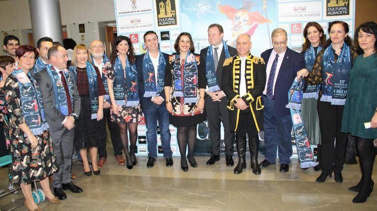 El Gobierno regional reconoce el prestigio del Festival Internacional del Circo y la singularidad de su espacio escénico en los Premios Cirquijote