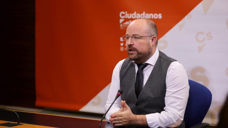 Ruiz (Cs): “La misma justificación que usaba Cospedal para cerrar colegios en CLM hoy la aplica el PSOE, son lo mismo”