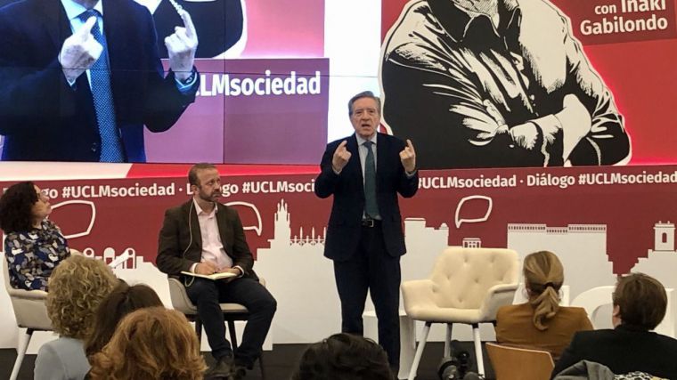 Iñaki Gabilondo defiende en la UCLM “la educación, la investigación y la innovación” para superar el “estupor” de la sociedad contemporánea