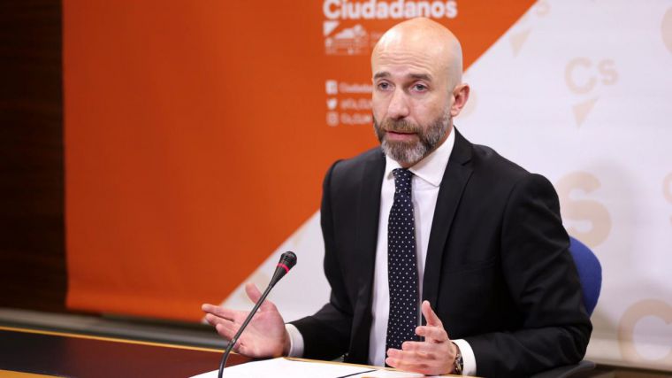 Cs registra la comparecencia del consejero de Hacienda 'para que explique cómo tapará el agujero de 135 millones del IVA'