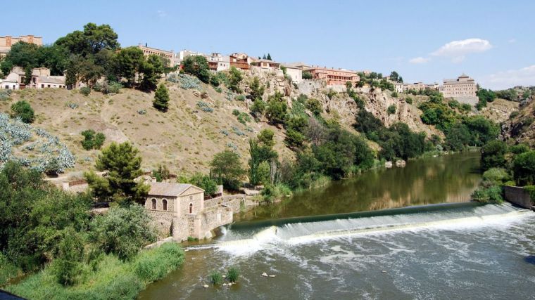 EL AUMENTO DE CAUDAL Y LA BAJADA DE TEMPERATURAS, PROVOCARON LA ESPUMA EN EL TAJO