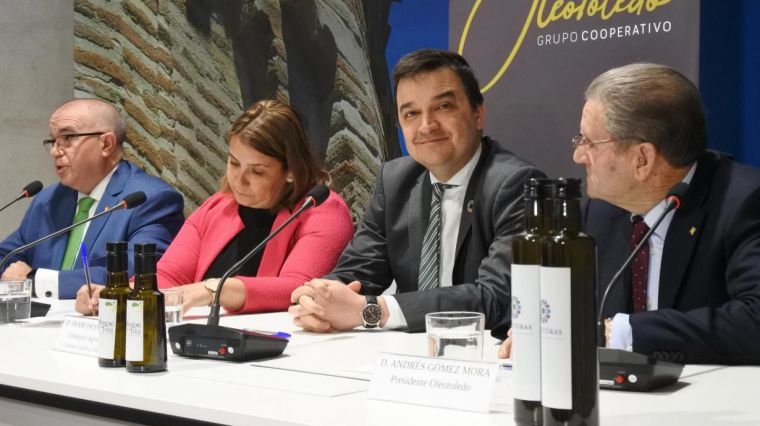 Castilla-La Mancha presenta en Talavera el primer canal corto de comercialización de la región, de aceite, impulsado por el Gobierno regional