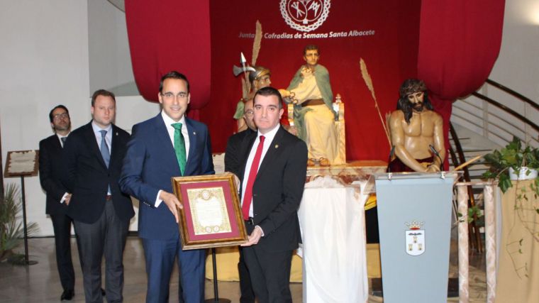 La Junta de Cofradías y Hermandades de la Semana Santa de Albacete premia a Globalcaja