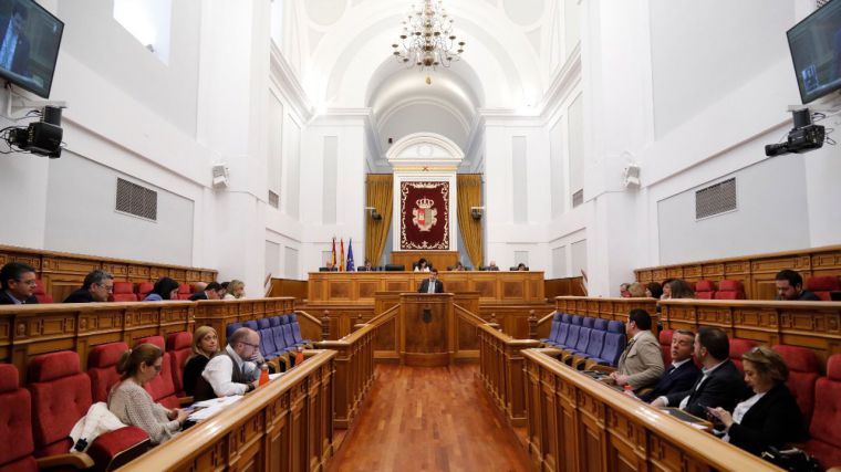 Las Cortes regionales piden que se refuercen las ayudas a la agricultura y la ganadería, con “prioridad para jóvenes y mujeres”