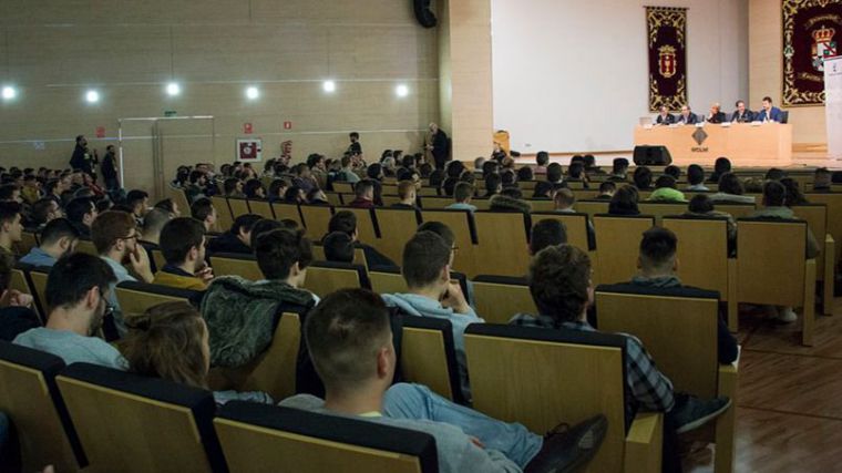 Jornadas de la UCLM sobre la importancia de la ciberseguridad en la red