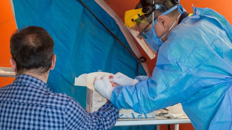 Castilla-La Mancha ha realizado más de 6.600 test rápidos para detección del coronavirus a profesionales, pacientes y mayores en residencias