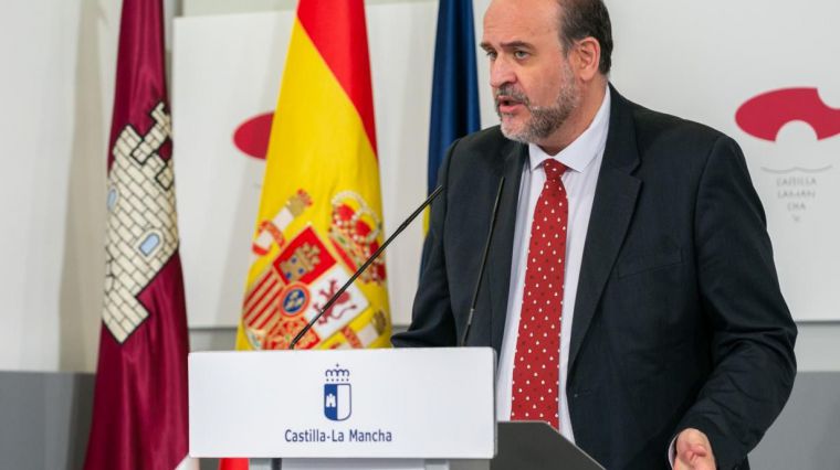 El Gobierno de Castilla-La Mancha plantea una ley de medidas urgentes que simplifique los trámites a las empresas que quieran instalarse en la región