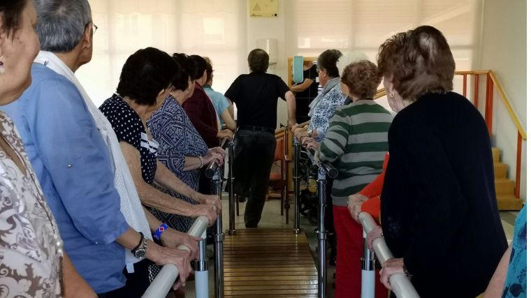 El Colegio de Terapeutas Ocupacionales de CLM dona 6.000 euros para la compra de material de protección para las residencias de mayores