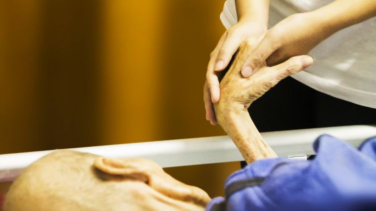 SATSE exige más enfermeras en las residencias de mayores para no repetir “errores pasados”
