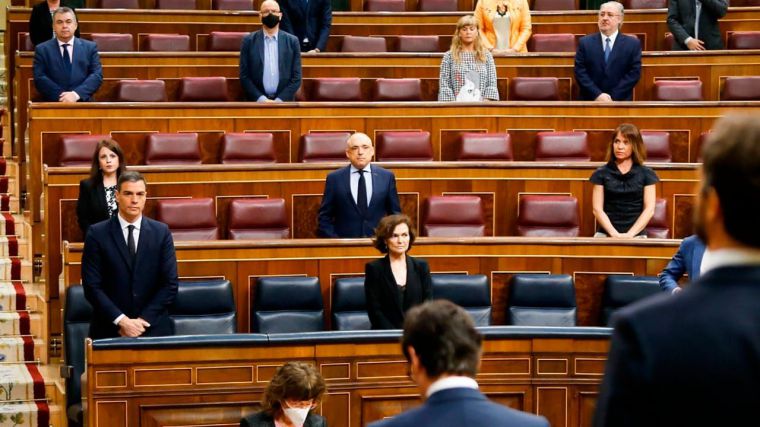 El presidente del Gobierno, Pedro Sánchez, durante su intervención en el Pleno del Congreso de los Diputados que ha debatido la sexta prórroga del estado de alarma.