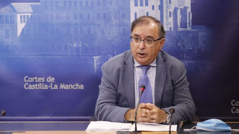 Mora: 'La ley de proyectos prioritarios favorecerá la inversión empresarial y la creación de empleo en CLM'