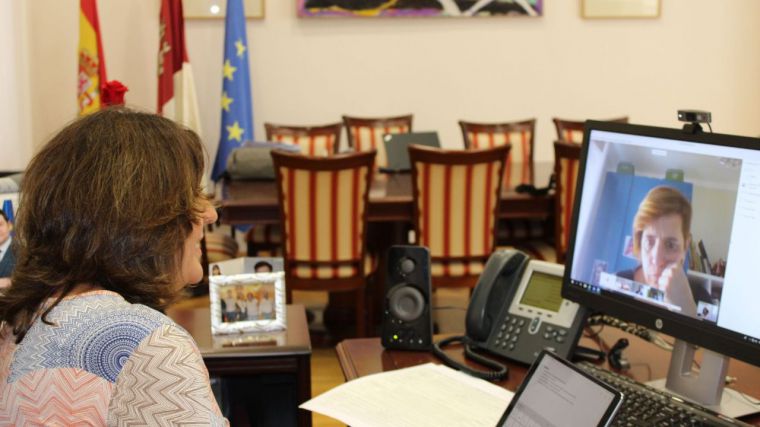 El estado de las ayudas a autónomos y la prórroga de los avales centra la reunión de seguimiento del pacto por la recuperación de CLM