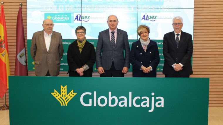 La Fundación Globalcaja Albacete y la Asociación Aluex firman un nuevo convenio