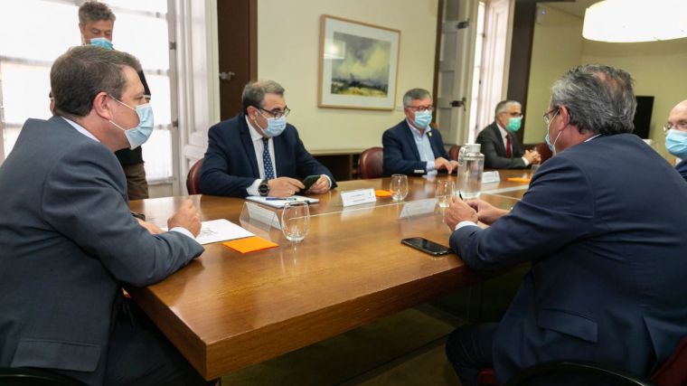 Repaso del gobierno a las inversiones sanitarias en la provincia de Albacete en la reunión con las gerencias de área