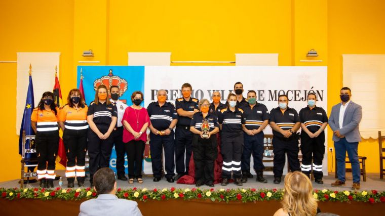 El Ayuntamiento entrega a Protección Civil el Premio 