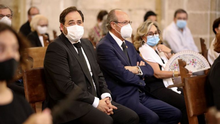 Núñez traslada su apoyo a los familiares de los fallecidos por la pandemia