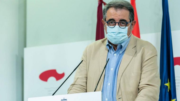 El Gobierno de Castilla-La Mancha realiza un llamamiento a la responsabilidad social para que las personas que tengan síntomas de COVID no salgan a la calle
