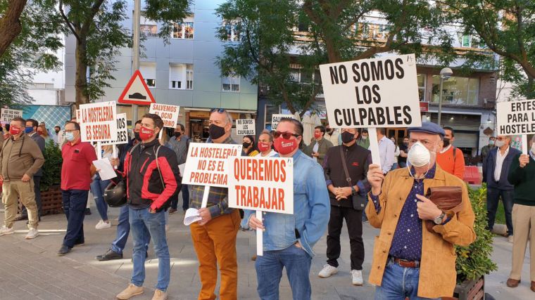 La hostelería se manifiesta en Ciudad Real en apoyo al sector