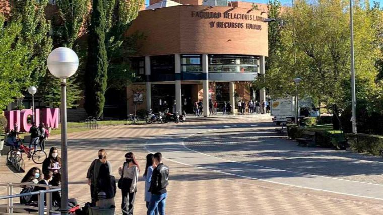 La UCLM abre hasta el 2 de octubre el plazo extraordinario de matrícula en estudios de grado para alumnos de nuevo ingreso 