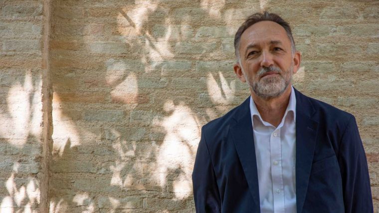 La Sociedad Española de Estudios Árabes premia una traducción del profesor de la UCLM Luis Miguel Cañada