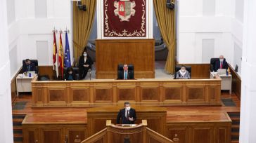 El presidente García-Page pide consenso y diálogo a los partidos en la oposición en los asuntos de interés general para la región como la armonización fiscal o el agua