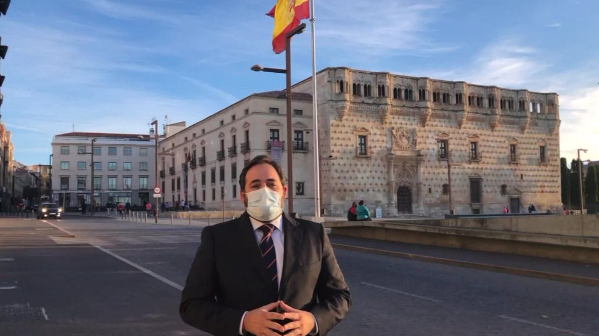 Núñez pide a los españoles poner de relevancia su “apoyo incondicional a nuestra patria” y a los valores de la hispanidad como el régimen constitucional y la figura del Rey