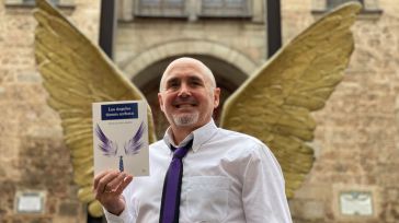 Jesús Gallardo presenta un nuevo libro de relatos titulado “Los ángeles tienen corbata”