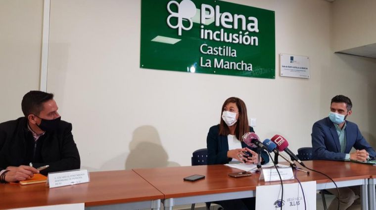 El Gobierno regional colabora con el proyecto de Plena Inclusión ‘Mirar hacia ellas’, una acción socioeducativa para la igualdad de género y el fomento de nuevas masculinidades