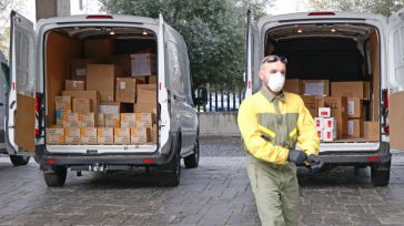 La Junta ha distribuido esta semana cerca de 450.000 artículos de protección para profesionales sanitarios