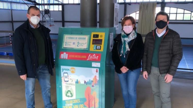 El Ayuntamiento de Mocejón instala contenedores inteligentes para incentivar el reciclado de envases y aceite doméstico