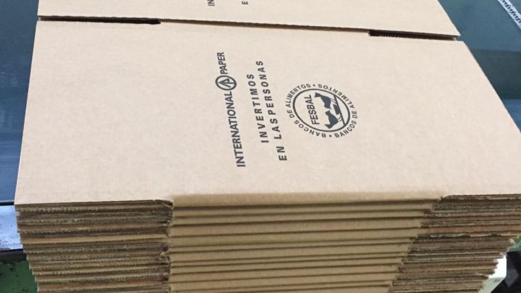 International Paper Madrid dona 23.000 cajas para apoyar la distribución de alimentos a los afectados por la crisis del COVID-19 en Villalbilla, Alcalá, Ávila, Albacete, Toledo y Guadalajara