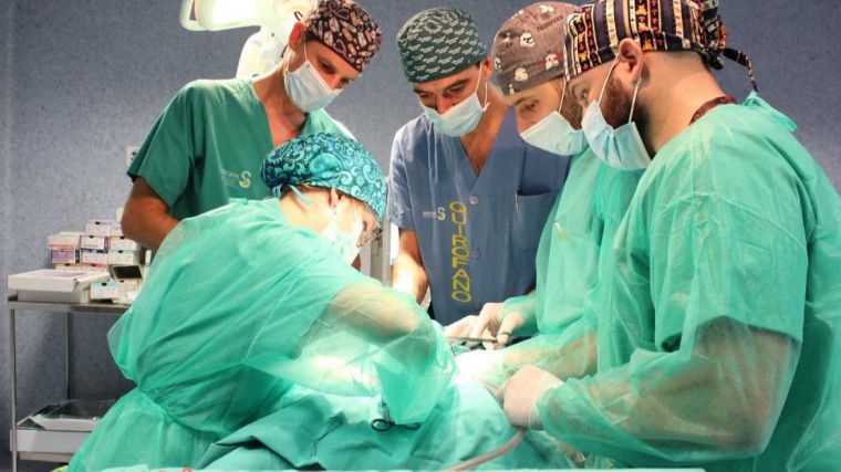 La Gerencia de Atención Integrada de Albacete forma a residentes y facultativos de Urología en extracción y trasplante renal