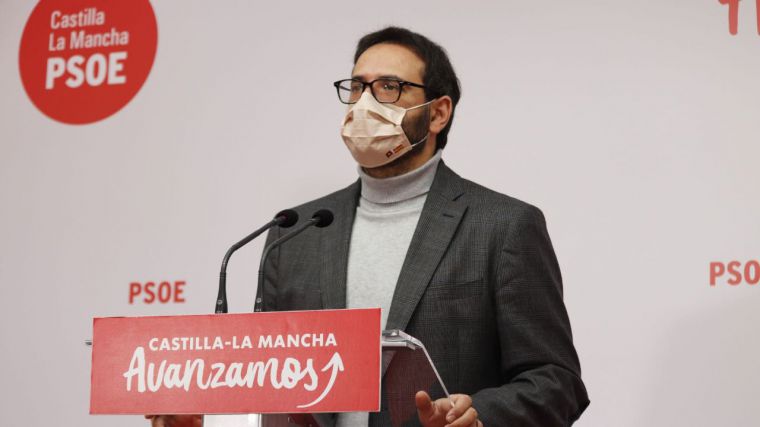 Gutiérrez reclama a Núñez que abandone el “silencio cómplice” y señala que mantiene al mismo tesorero que Cospedal 