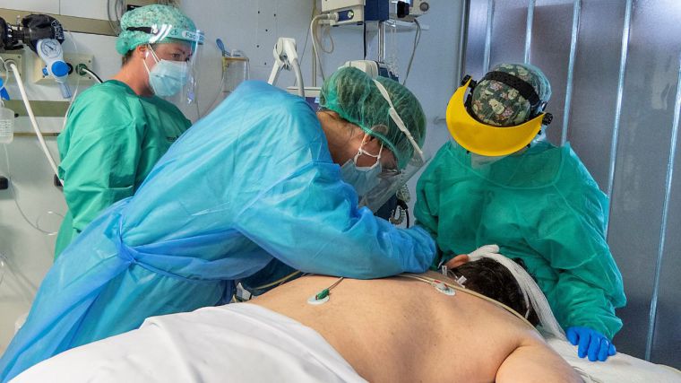 La tercera ola de la pandemia remite en CLM: Bajan las hospitalizaciones y las UCIs se mantienen por debajo del 40% de ocupación