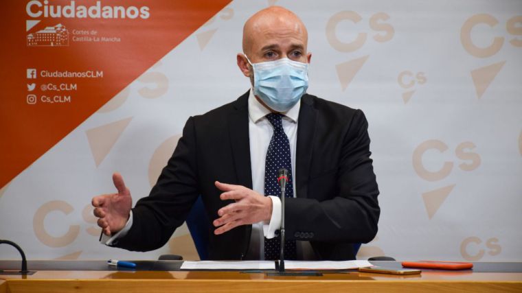 Zapata (Cs): “Si el PSOE reparte los Fondos Europeos entre sus socios separatistas como si fueran caramelos, C-LM va a salir muy mal parada”